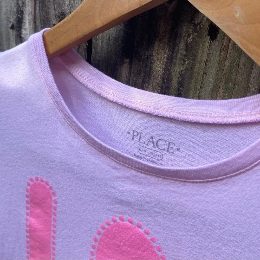 LOVE Light Pink Graphic T-shirt Sz L 10/12